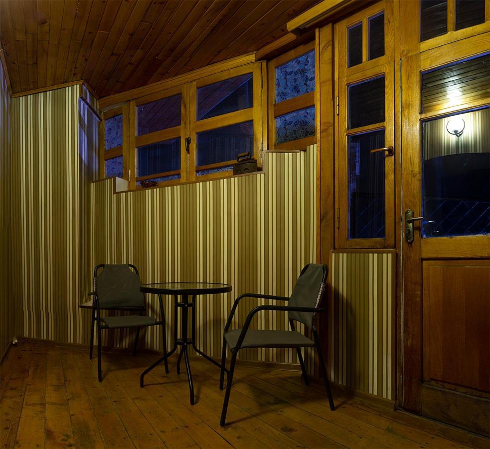 Apartment In The Heart Of Old Tbilisi Luaran gambar