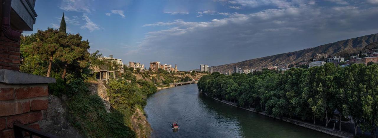 Apartment In The Heart Of Old Tbilisi Luaran gambar