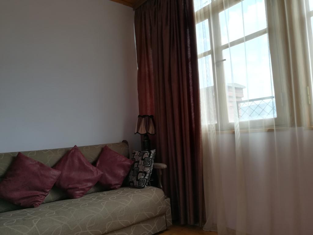 Apartment In The Heart Of Old Tbilisi Luaran gambar